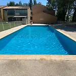 Joli Appartement 27M2 Oasis Provencale En Village Vacances En Camargue